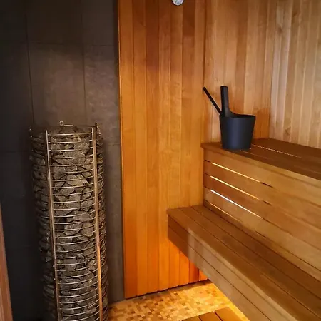 Lovely House With Terrace And Sauna! Tallin