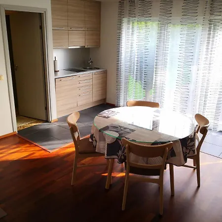 Сasa de vacaciones Lovely House With Terrace And Sauna! *